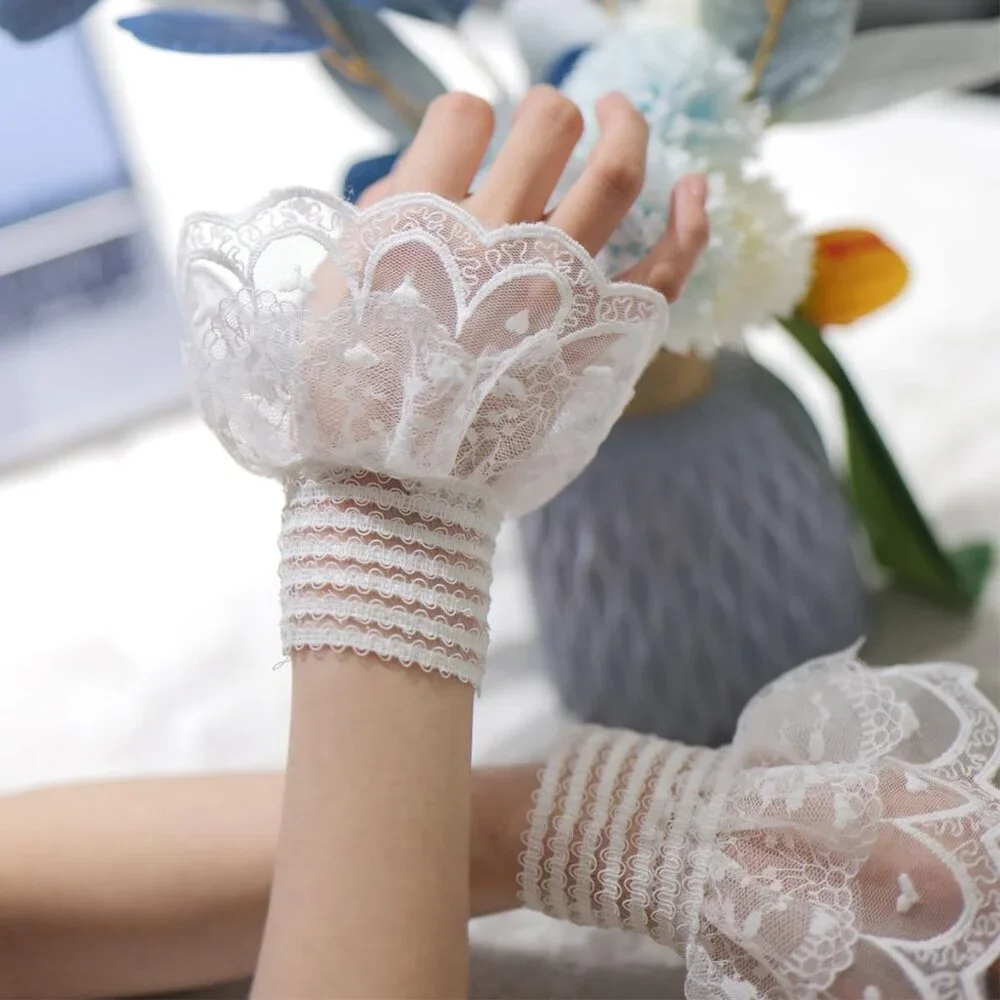 Women's White Detachable Floral Cuff Short Hand Sleeve Fingerless Ruffled Gloves